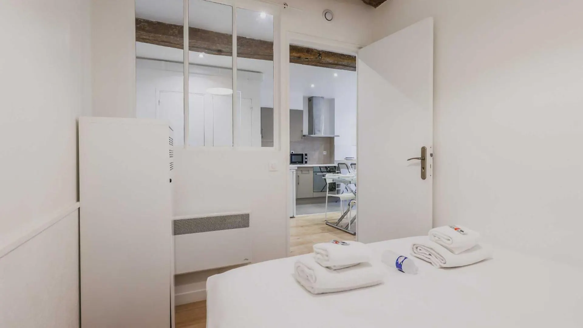 Charming Apartment Marais باريس