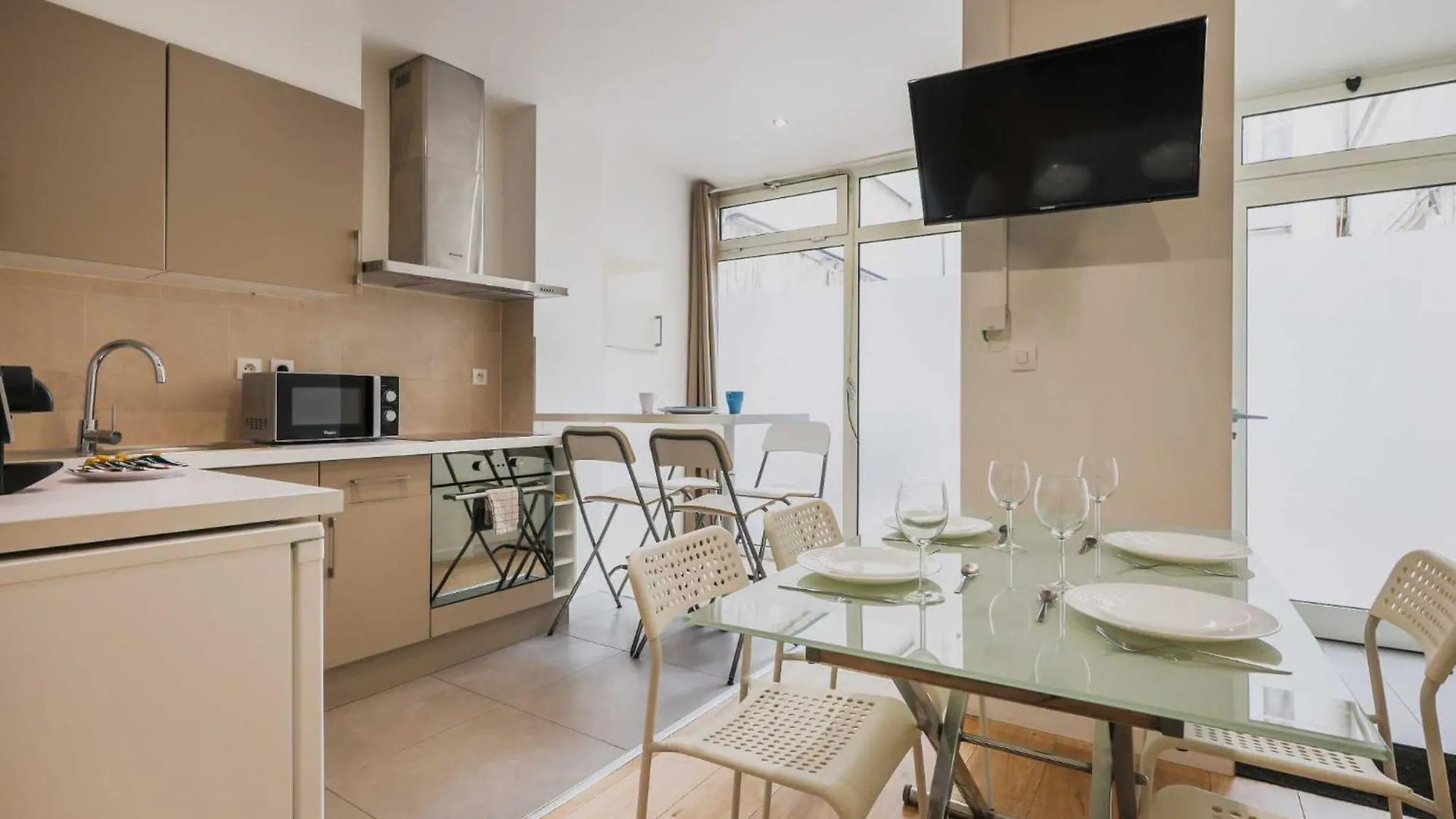 Charming Apartment Marais Paris